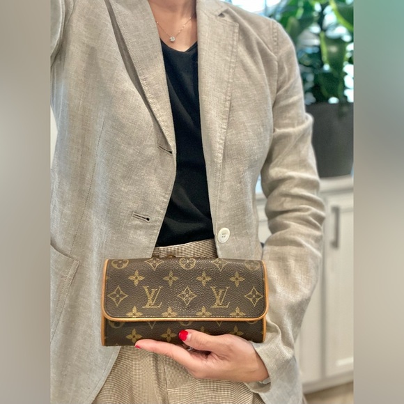 ❤️SOLD❤️ Auth LOUIS VUITTON Vintage Pochette Twin PM Monogram Bag - Picture 17 of 17